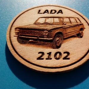 Lada 2102 mintás hűtőmágnes. Ladás gravírozás. - otthon & életmód - konyhafelszerelés, tálalás - konyhai dekoráció - hűtőmágnes - Meska.hu