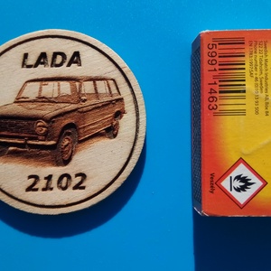 Lada 2102 mintás hűtőmágnes. Ladás gravírozás. - otthon & életmód - konyhafelszerelés, tálalás - konyhai dekoráció - hűtőmágnes - Meska.hu