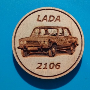 Lada 2106 mintás hűtőmágnes. Ladás gravírozás., Otthon & Életmód, Konyhafelszerelés, tálalás, Konyhai dekoráció, Hűtőmágnes, Gravírozás, pirográfia, MESKA