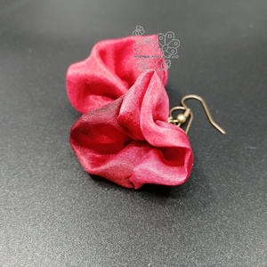 Bohém virág fülbevaló piros szirommal - ékszer - fülbevaló - lógó fülbevaló - Meska.hu