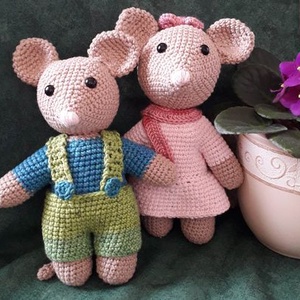 Boglárka egérke - horgolt (amigurumi) játék - játék & sport - plüssállat & játékfigura - egér - Meska.hu