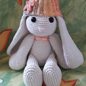 Lotti nyuszi - horgolt (amigurumi) játék - játék & sport - plüssállat & játékfigura - nyuszi - Meska.hu