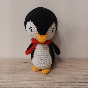 Pingu, az amigurumi pingvin - Meska.hu