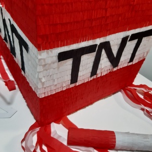 TNT  Minecraft mexikói party pinyáta (pinata) - játék & sport - sport és kikapcsolódás - más játékok, sportok - Meska.hu