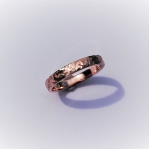   Rosegold, különleges mintájú karikagyűrű (14 K) - esküvő - ékszer - karikagyűrű - Meska.hu