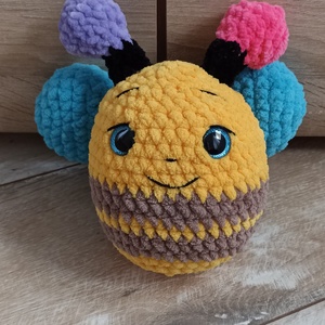 Horgolt amigurumi méhecske - Meska.hu