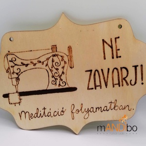 Ne zavarj, meditáció folyamatban - pirogravírozott vicces képecske, Otthon & Lakás, Dekoráció, Kép & Falikép, Táblakép, Famegmunkálás, Gravírozás, pirográfia, MESKA