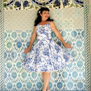 Pinup Rockabilly ruha kék rózsa és madár mintás, majolica, Ruha & Divat, Női ruha, Ruha, Varrás, MESKA