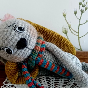 Nagy amigurumi nyuszi sállal - játék & sport - plüssállat & játékfigura - más figura - Meska.hu