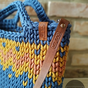 Horgolt női crossbody táska FARMERKÉK/MUSTÁR színben bőr vállpánttal - Cikk-cakk mintával - BIG - táska & tok - kézitáska & válltáska - vállon átvethető táska - Meska.hu