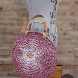 Horgolt női körtáska BLOSSOM színben - csillaggal a közepén - Crossbody, Táska & Tok, Kézitáska & válltáska, Vállon átvethető táska, Horgolás, MESKA