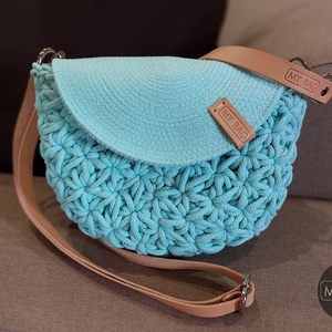 Horgolt női crossbody táska - Jázmin mintával - MENTAZÖLD - táska & tok - kézitáska & válltáska - vállon átvethető táska - Meska.hu