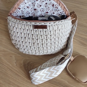 Horgolt búzaszemes crossbody - táska & tok - kézitáska & válltáska - vállon átvethető táska - Meska.hu