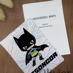 Batman mintás egészségügyi kiskönyv borító névvel nyomott mintával - otthon & lakás - papír írószer - egészségügyi kiskönyv borító - Meska.hu