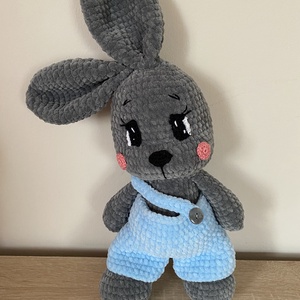 Horgolt öltöztethető kisfiú nyuszi amigurumi - játék & sport - plüssállat & játékfigura - nyuszi - Meska.hu