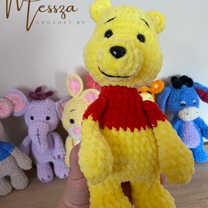 Horgolt Micimackó amigurumi (Messza), Játék & Sport, Plüssállat & Játékfigura, Maci, Horgolás, Varrás, MESKA