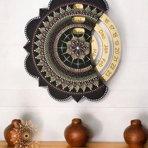 Mandala öröknaptár, függeszthető (28 cm átmérőjű), Otthon & Életmód, Dekoráció, Fali és függő dekoráció, Falinaptár & Öröknaptár, Festett tárgyak, MESKA