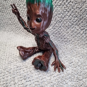 Metal baby Groot - otthon & életmód - dekoráció - dísztárgy - Meska.hu