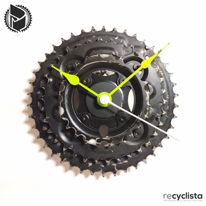 recyclock MES-060 - falióra újrahasznosított kerékpár alkatrészekből, Otthon & Életmód, Dekoráció, Fali és függő dekoráció, Falióra & óra, Újrahasznosított alapanyagból készült termékek, Ötvös, MESKA