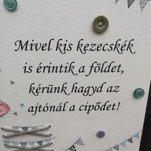 Babás tábla cipőfűzővel, a lakás  bejáratához.   :-)  - otthon & életmód - babaszoba, gyerekszoba - babaszoba kép - Meska.hu