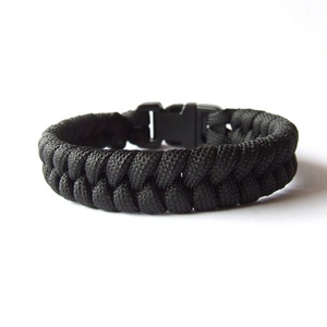 FISHTAIL paracord karkötő, Ékszer, Karkötő, Fonott karkötő, Csomózás, Ékszerkészítés, MESKA