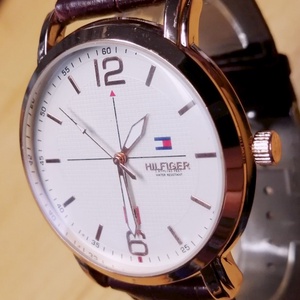 Tommy Hilfiger 4434 Watch Aranyozott tokban, krokodil mintás varrott bőr szíjjal - ékszer - karóra és ékszeróra - karóra - Meska.hu