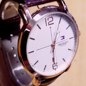 Tommy Hilfiger 4434 Watch Aranyozott tokban, krokodil mintás varrott bőr szíjjal - ékszer - karóra és ékszeróra - karóra - Meska.hu