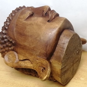 Buddha faragott természetes keményfa szobor Indonéziából. 21cm. - művészet - szobor - fa - Meska.hu