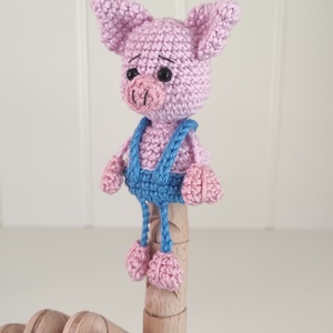 Késztermék! Amigurumi ujjbáb - Marci a kismalac - játék & sport - bábok - ujjbáb - Meska.hu