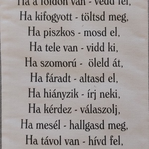 Családi békesség titkai textilkép,szürke keretben,horgolt csipkével díszítve,transzfer felirattal, Vintage stílusban - otthon & életmód - dekoráció - kép & falikép - vászonkép - Meska.hu