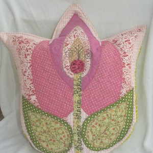 Tulipán alakú párna névvel vagy felirattal kb. 40 x 30 cm - otthon & életmód - lakástextil - párna & párnahuzat - Meska.hu