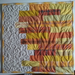 Krémfehér-sárga patchwork és quilt párnahuzat - otthon & életmód - lakástextil - párna & párnahuzat - Meska.hu