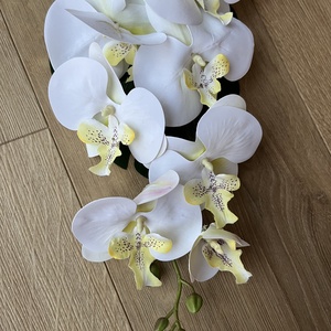 Fehér esküvői asztaldísz - orchidea, liziantusz, rózsa hosszú 60 cm főasztal - esküvő - dekoráció - asztaldísz - Meska.hu