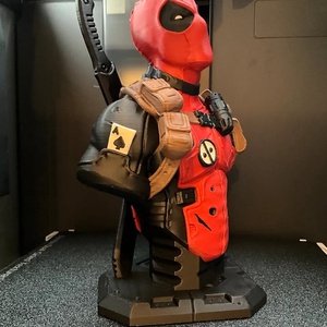 Színes Deadpool 25cm magasságú szobor -  - Meska.hu